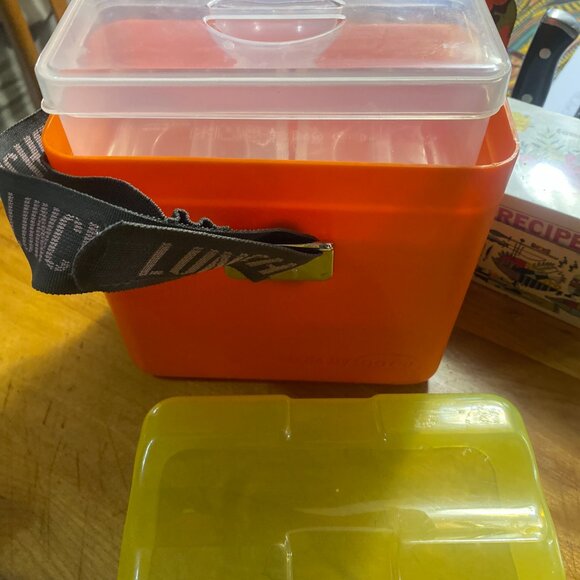 26- (3some) Snappy Canadian,You Cannot Contain Her.Oots A Souper Box She Has. - Picture 10 of 15